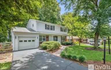 Main picture of 7131 Game Lord Dr