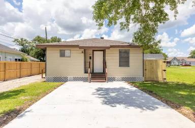 Main picture of 823 Pryce St