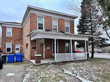 Main picture of 106 E Swihart St