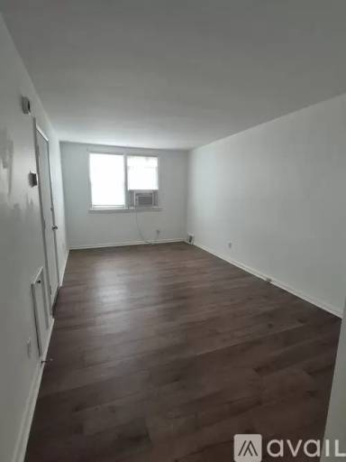 Main picture of 1510 67th Ave