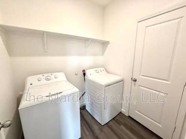 Main picture of 1229 Herring Dr