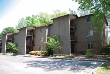 Main picture of 1401 E 10th St