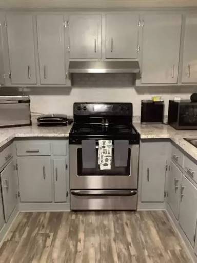 Main picture of 504 Cedar Ct