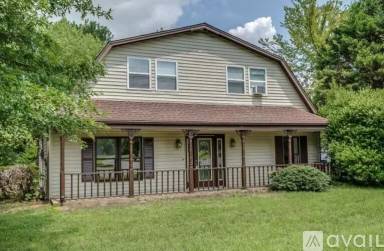 Main picture of 1207 Bearwallow Rd