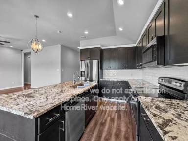 Main picture of 2842 Pall Mall Ave