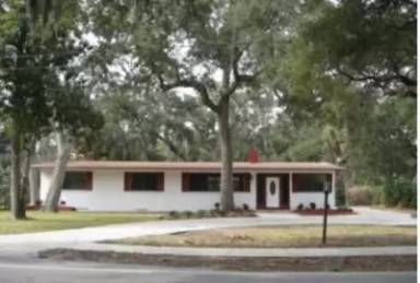 Main picture of 470 N Beach St