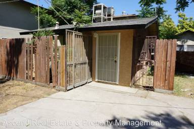 Main picture of 306 Monterey St