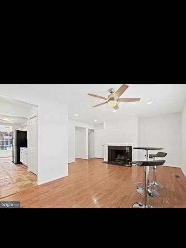 Main picture of 6360 Silver Ridge Cir