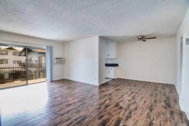 Main picture of 8330 Willis Ave