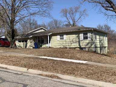 Main picture of 2614 Belle Crest Dr