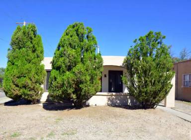 Main picture of 310 Buena Vista Dr SE