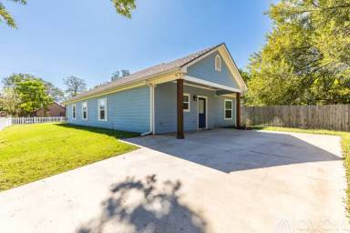 Main picture of 616 Tyler St