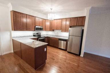 Main picture of 32 Burling Ln