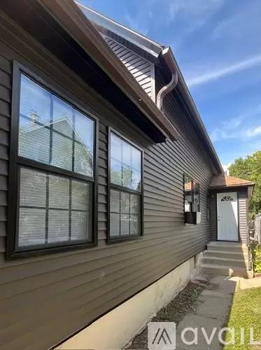 Main picture of 1411 Portland Ave
