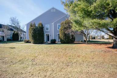 Main picture of 427 Paddock Ct