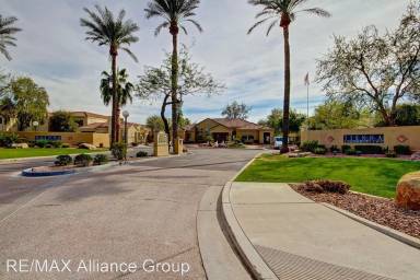 Main picture of Sienna Condominiums