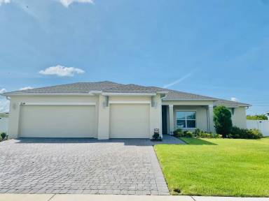Main picture of 334 Blue Lake Cir