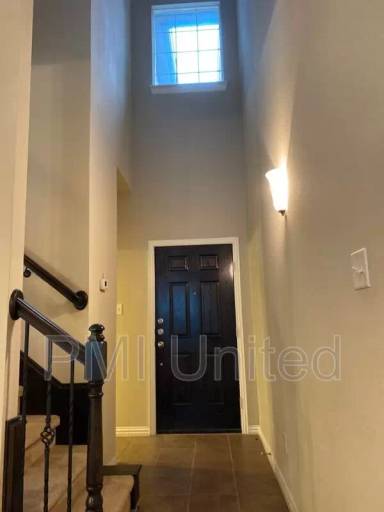Main picture of 173 Barrington Ln