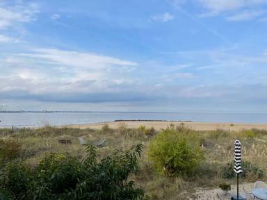 Main picture of 1254 W Ocean View Ave