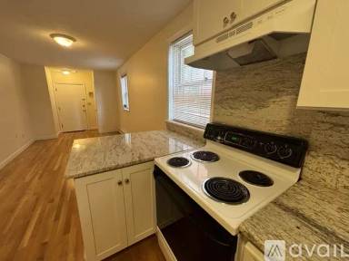 Main picture of 94 Tyler St