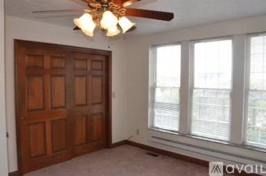Main picture of 1002 8th St