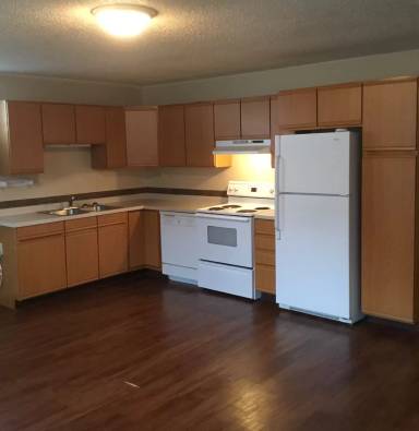 Main picture of 904 E Avenue D