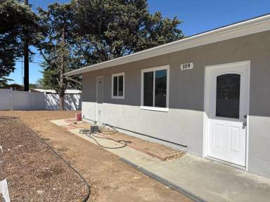 Main picture of 109 Walnut Dr