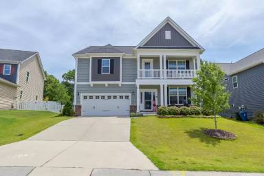 Main picture of 2019 Magnolia Tree Ln
