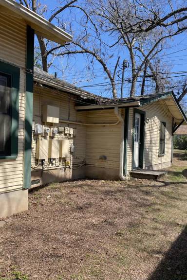 Main picture of 4213 Avenue C
