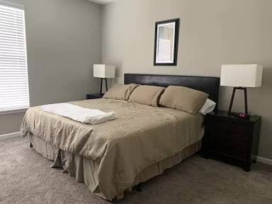 Main picture of 1401 Park 33 Blvd