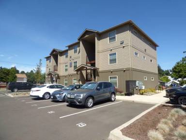 Main picture of 5661 Woodside Dr SE