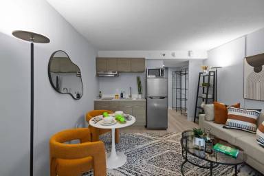 Main picture of 1850 Post Rd