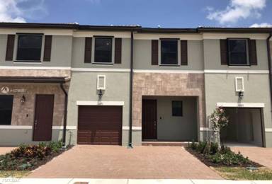 Main picture of 3416 W 100th Ter