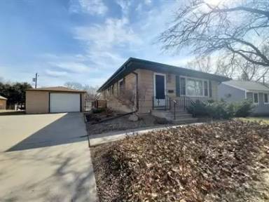 Main picture of 3905 5th Pl NW