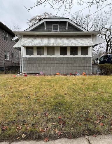 Main picture of 605 E Stewart Ave