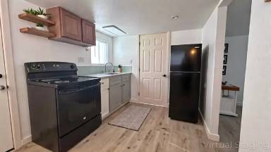 Main picture of 4512 Pacific Way