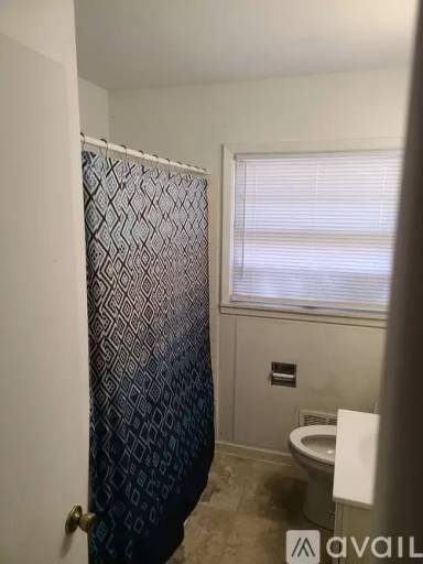 Main picture of 1104 W Iles Ave