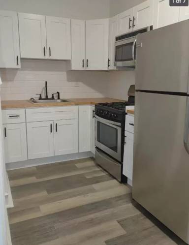 Main picture of 3908 W Girard Ave