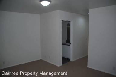 Main picture of 57 E Center St