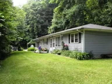 Main picture of Beaver Apts/204 Mt Jefferson Rd