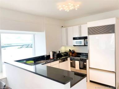 Main picture of 1435 Brickell Ave
