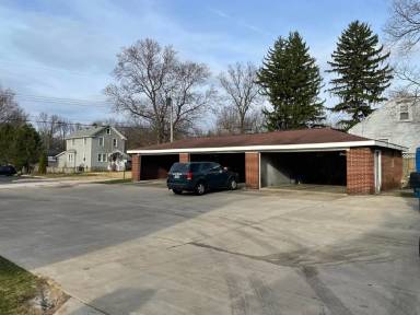 Main picture of 336 N Main Street 338 Main St