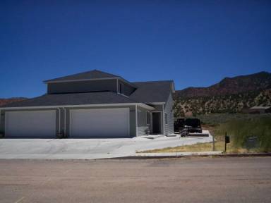 Main picture of 883 S 110 W