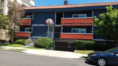 Main picture of 3352 Oakhurst Ave