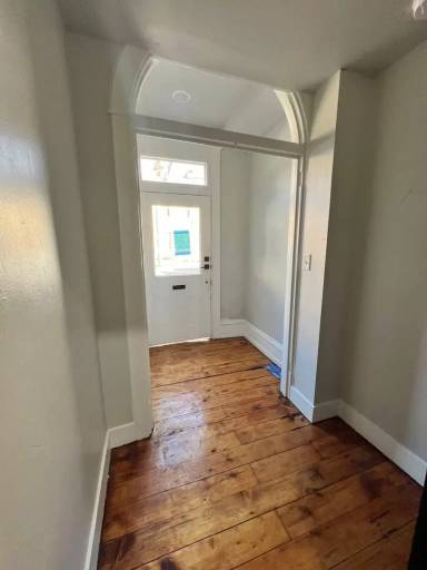 Main picture of 144 S Prince St