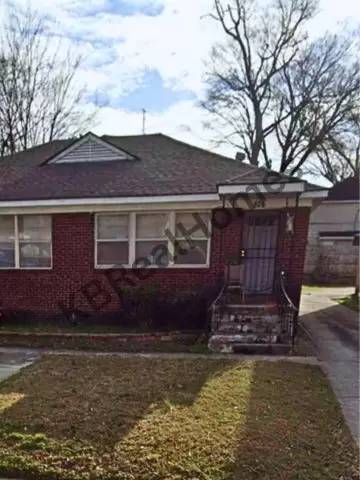 Main picture of 824 Maury St