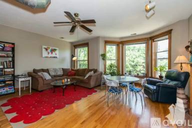 Main picture of 1210 N Marion Ct