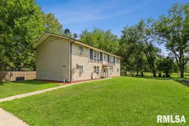 Main picture of 301 Larson Ct