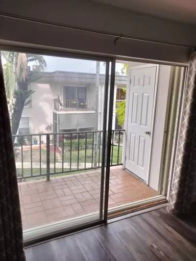 Main picture of 10373 N Kendall Dr
