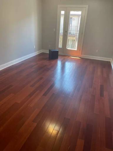 Main picture of 126 Essecs St